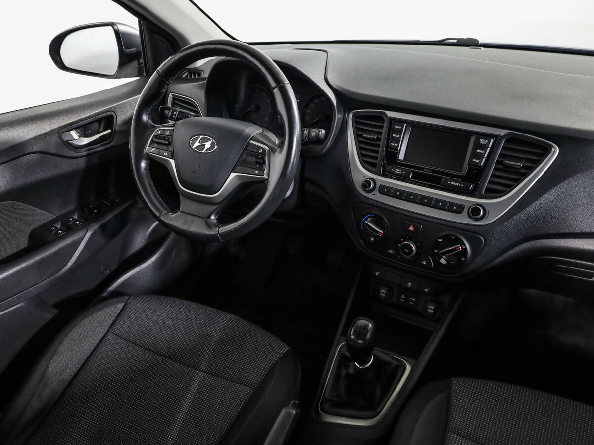 Hyundai Solaris б/у, 2018, Механическая. Фото: #5