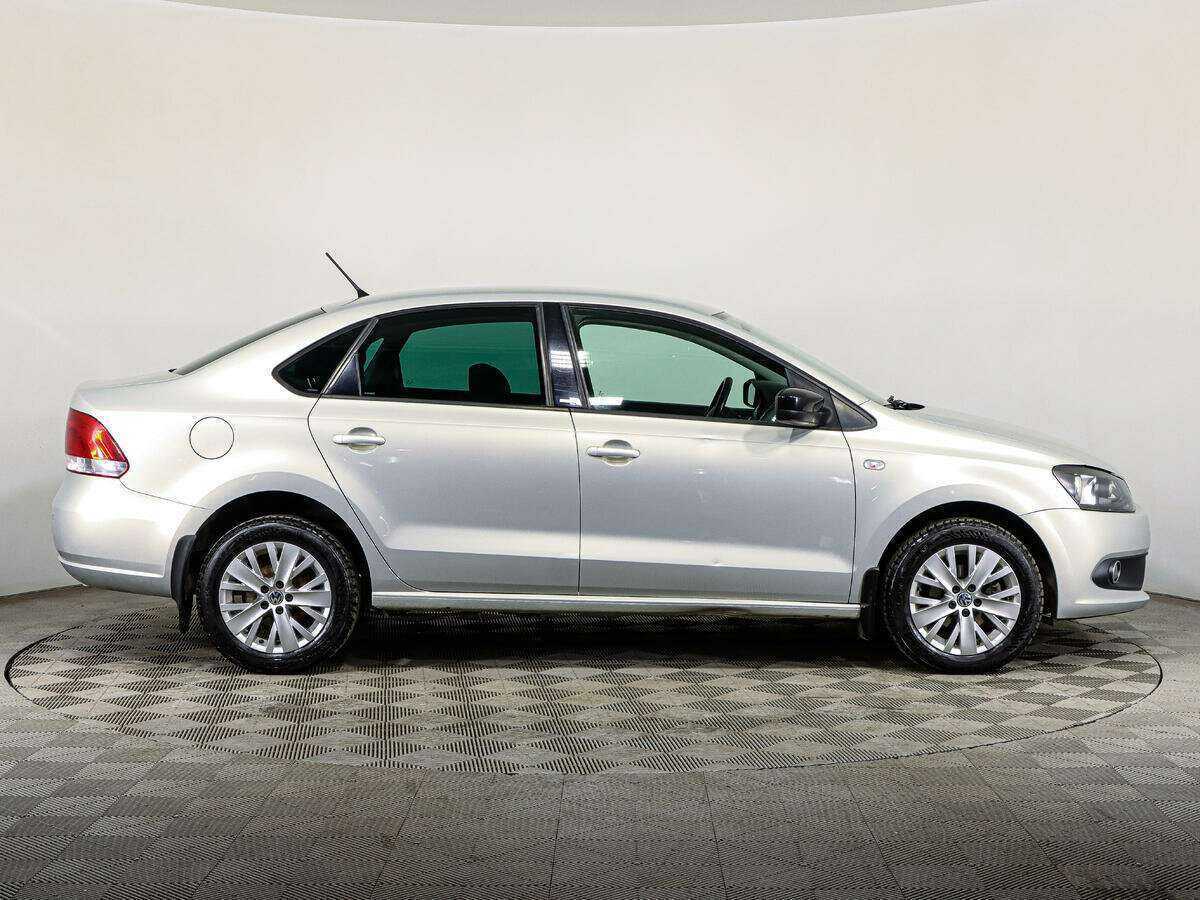 Volkswagen Polo б/у, 2014, Автоматическая. Фото: #3