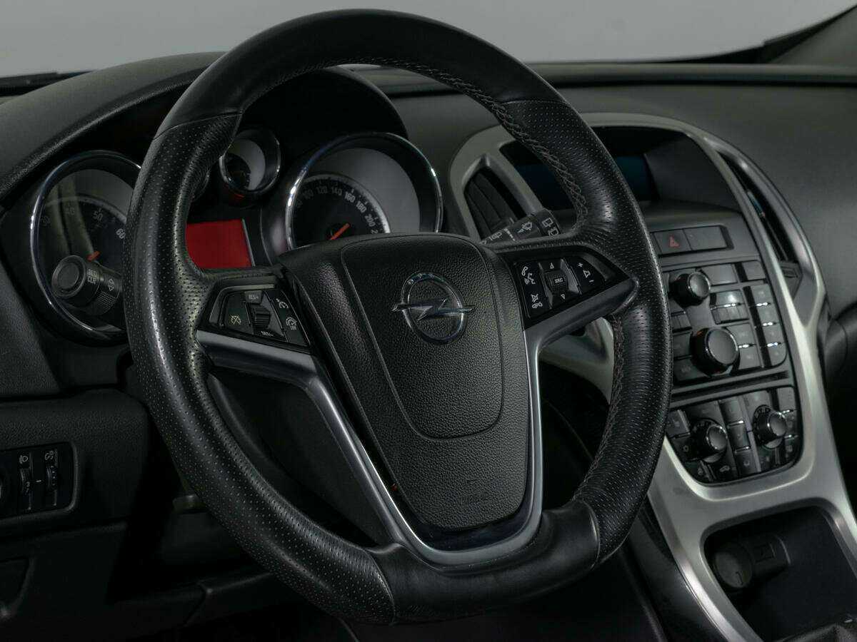 Opel Astra б/у, 2012, Механическая. Фото: #13