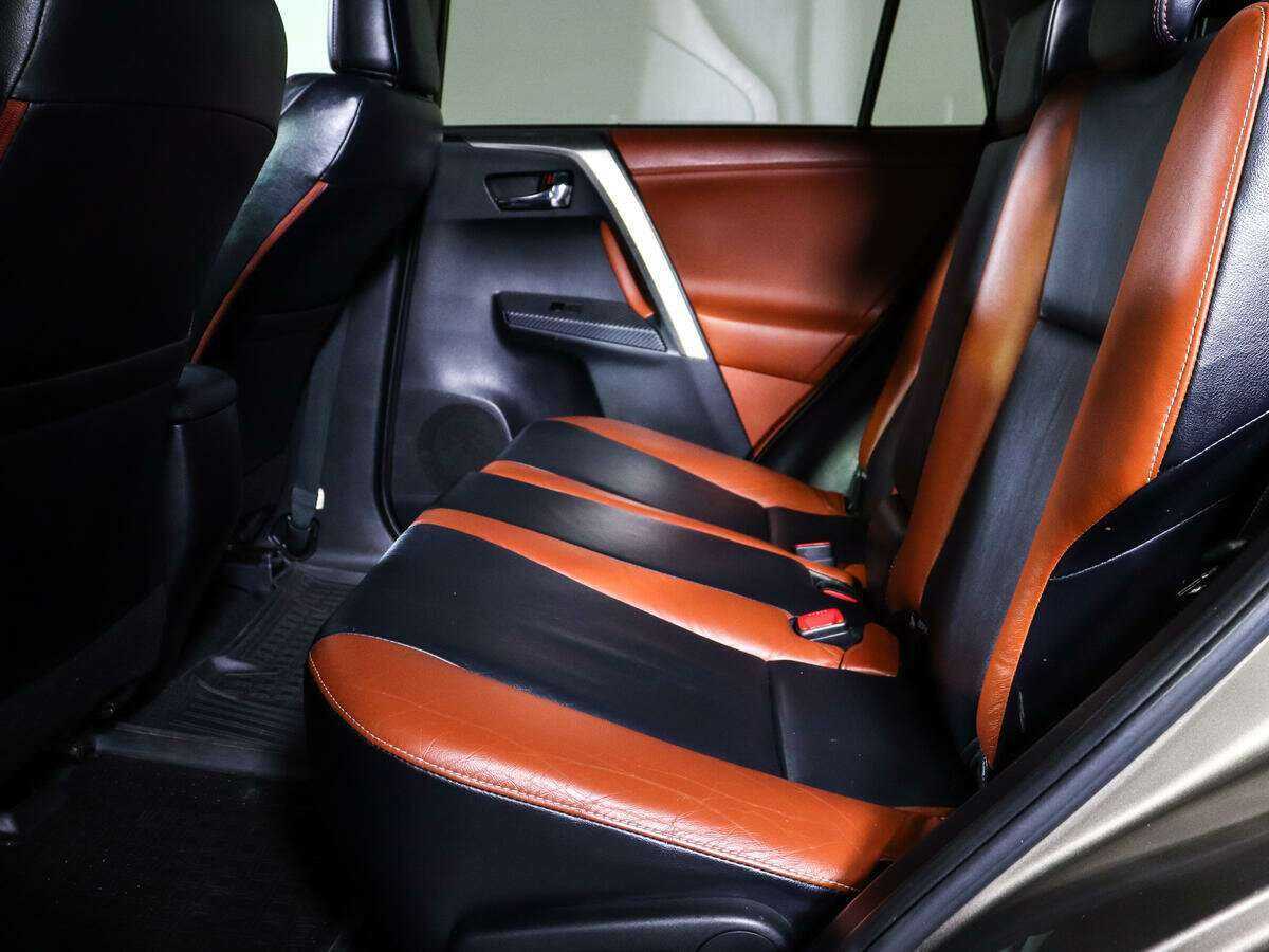 Toyota RAV4 б/у, 2013, Автоматическая. Фото: #7