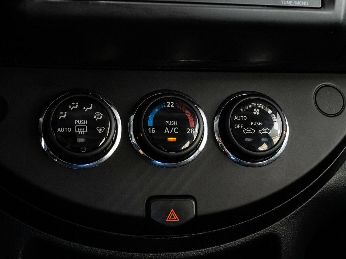 Nissan Note б/у, 2013, Автоматическая. Фото: #10
