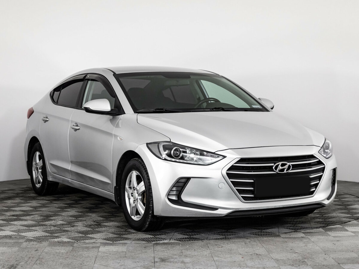 Hyundai Elantra б/у, 2016, Механическая. Фото: #2