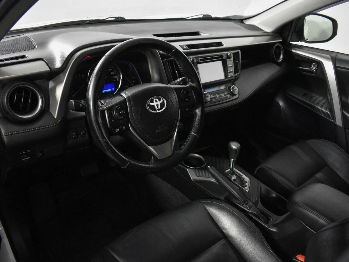 Toyota RAV4 б/у, 2015, Автоматическая. Фото: #6