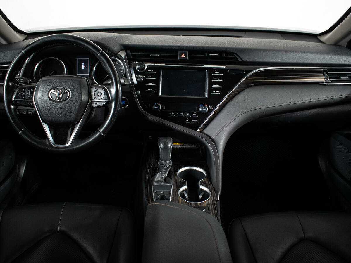 Toyota Camry б/у, 2018, Автоматическая. Фото: #11