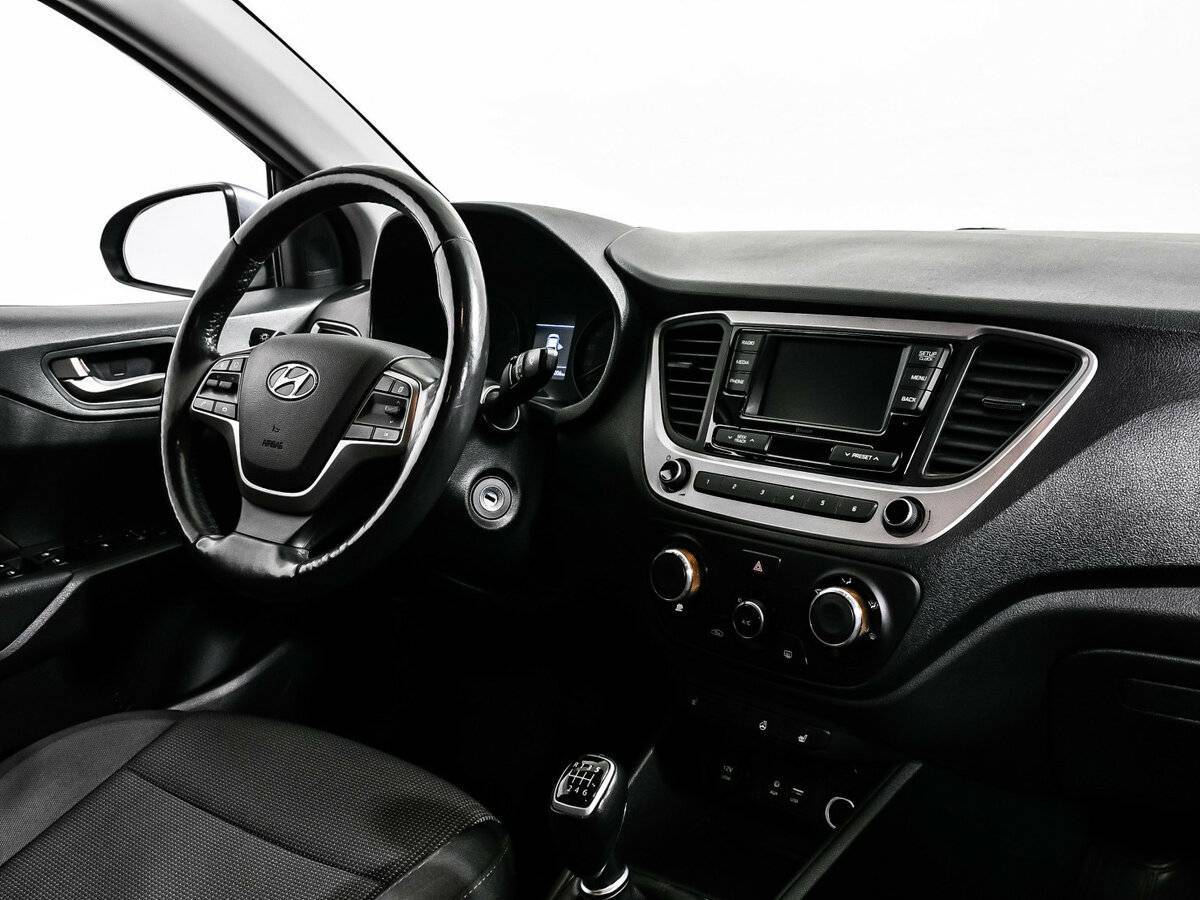 Hyundai Solaris б/у, 2018, Механическая. Фото: #8