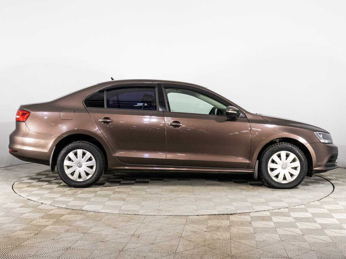 Volkswagen Jetta б/у, 2015, Механическая. Фото: #3