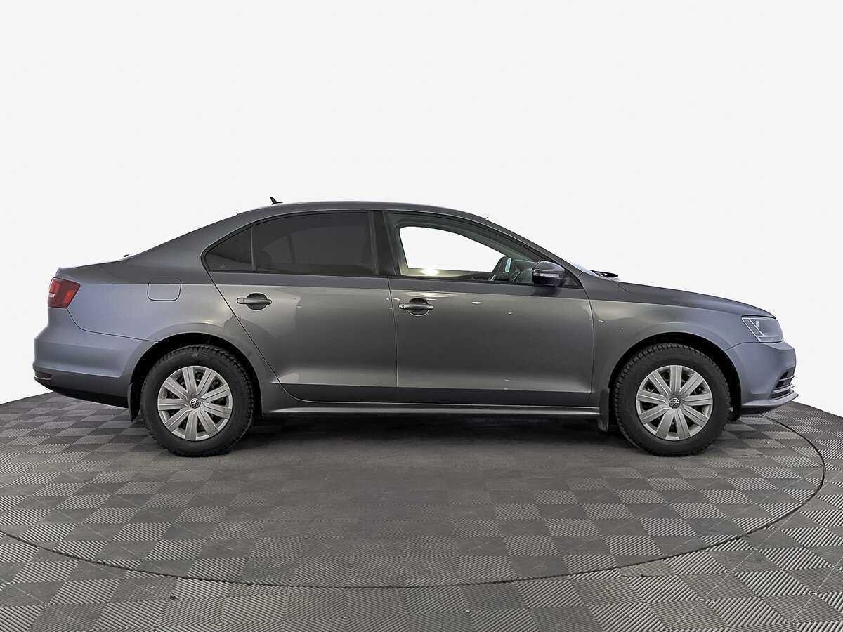 Volkswagen Jetta б/у, 2016, Механическая. Фото: #3