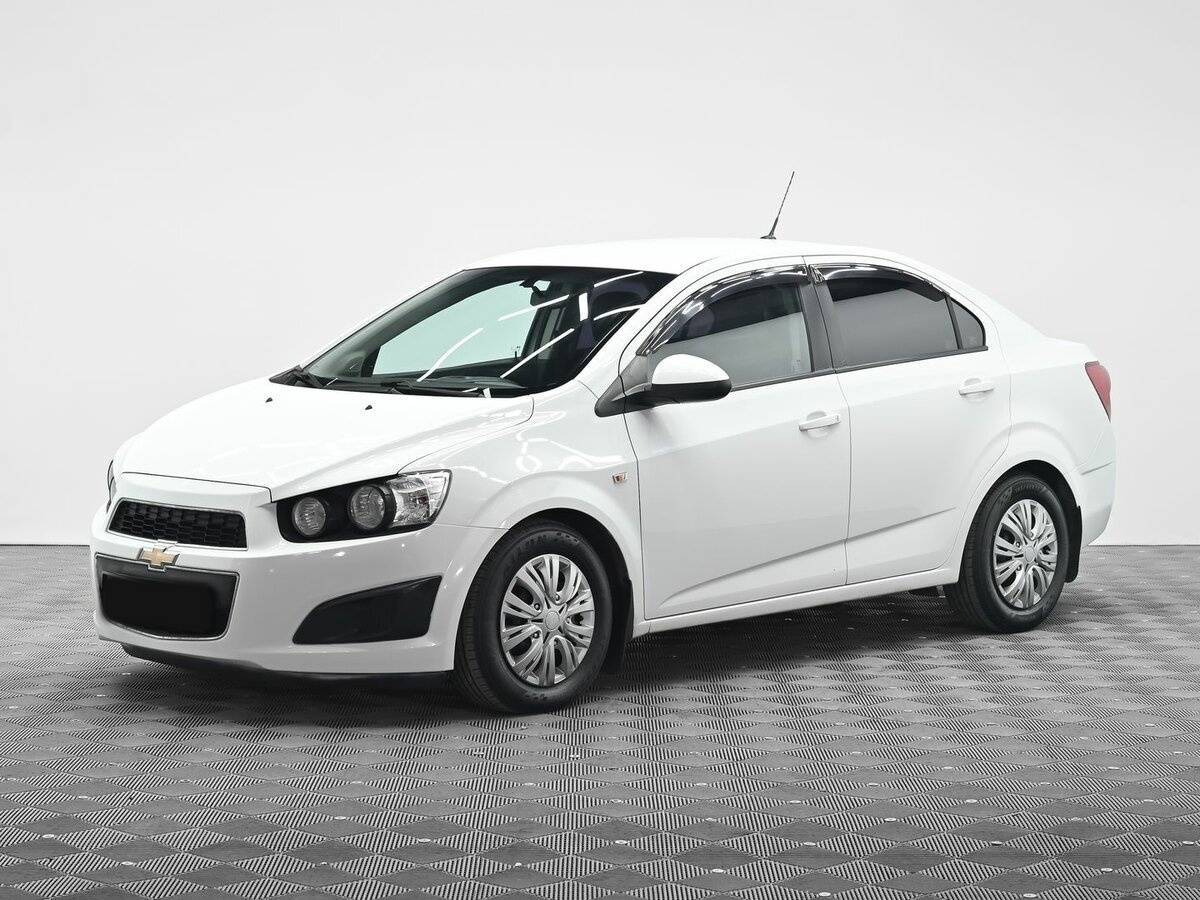 Chevrolet Aveo б/у, 2012, Механическая. Фото: #0