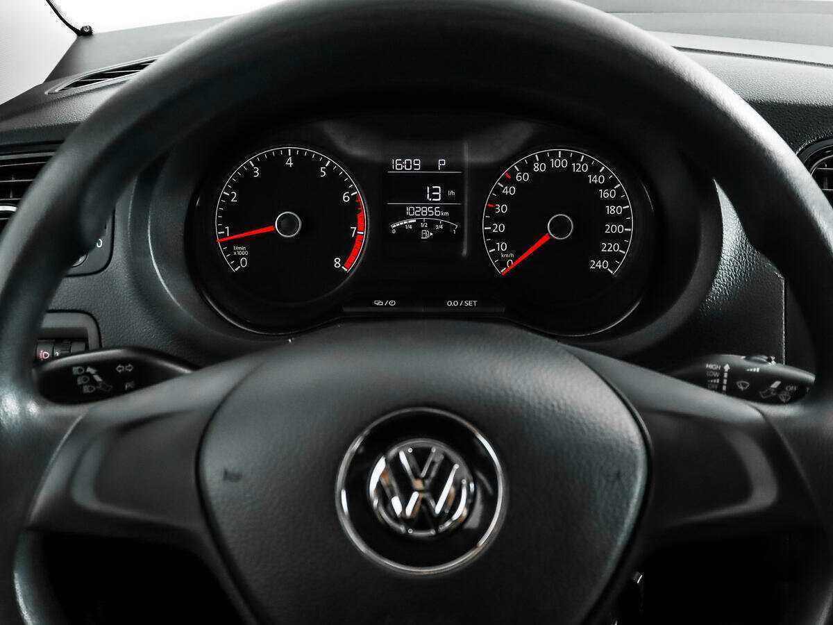 Volkswagen Polo б/у, 2016, Автоматическая. Фото: #14
