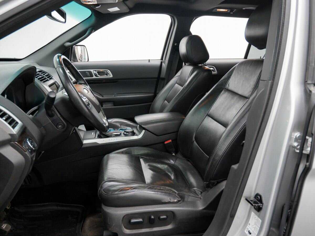 Ford Explorer б/у, 2013, Автоматическая. Фото: #14