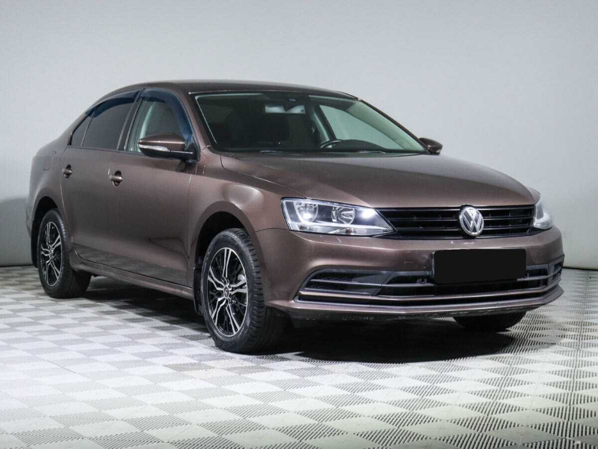 Volkswagen Jetta б/у, 2015, Автоматическая. Фото: #2
