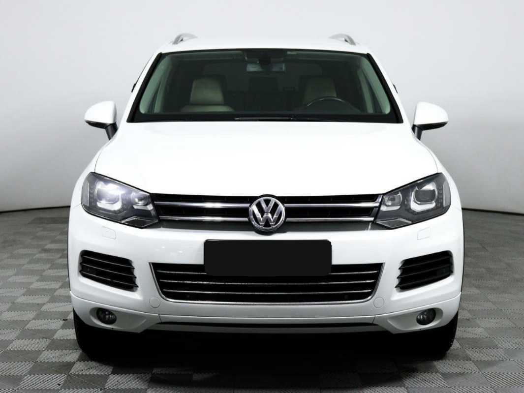 Volkswagen Touareg б/у, 2012, Автоматическая. Фото: #1
