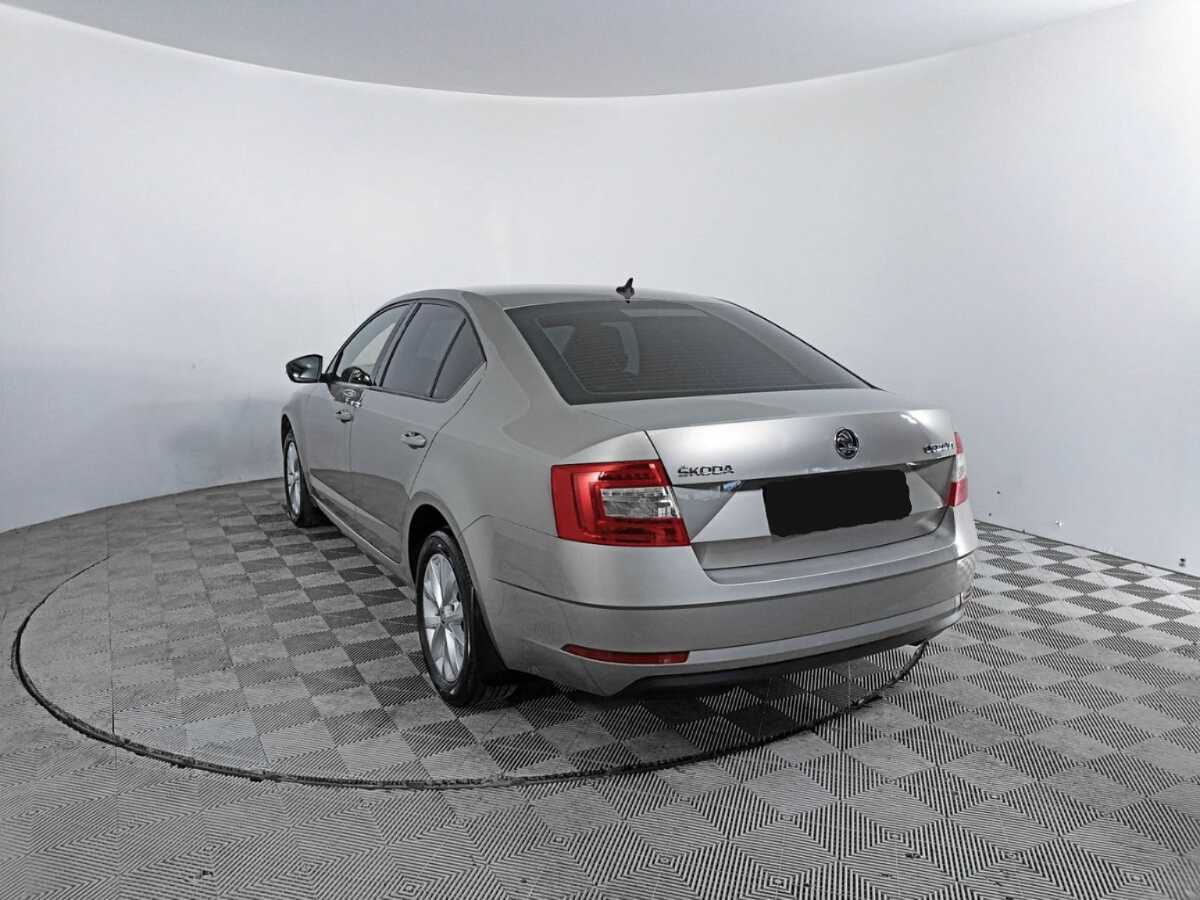 Skoda Octavia б/у, 2019, Механическая. Фото: #6