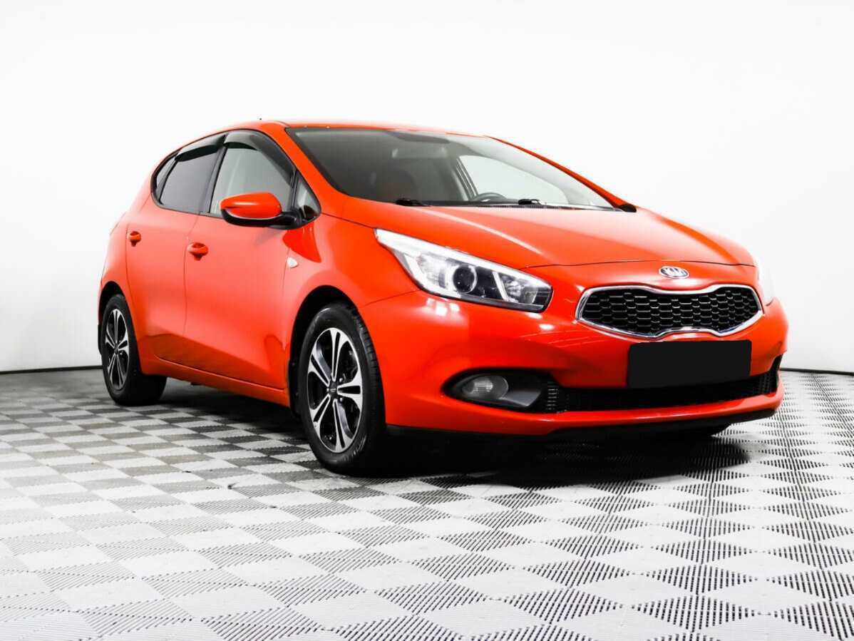 Kia Ceed б/у, 2015, Механическая. Фото: #2