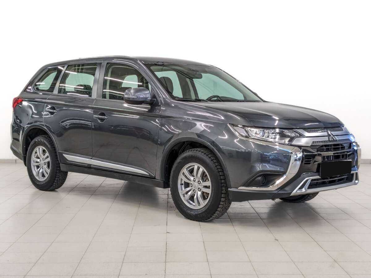 Mitsubishi Outlander б/у, 2019, Вариатор. Фото: #2
