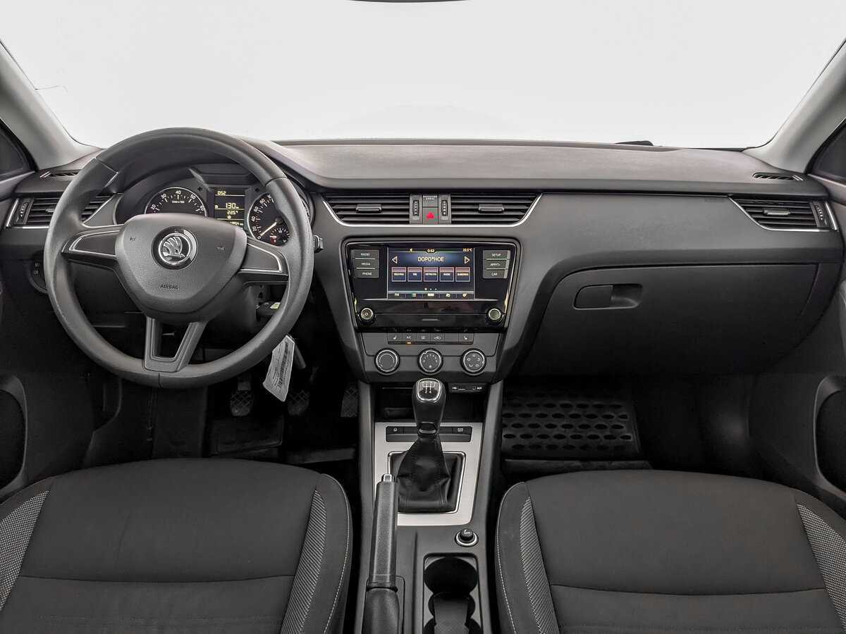 Skoda Octavia б/у, 2017, Механическая. Фото: #11