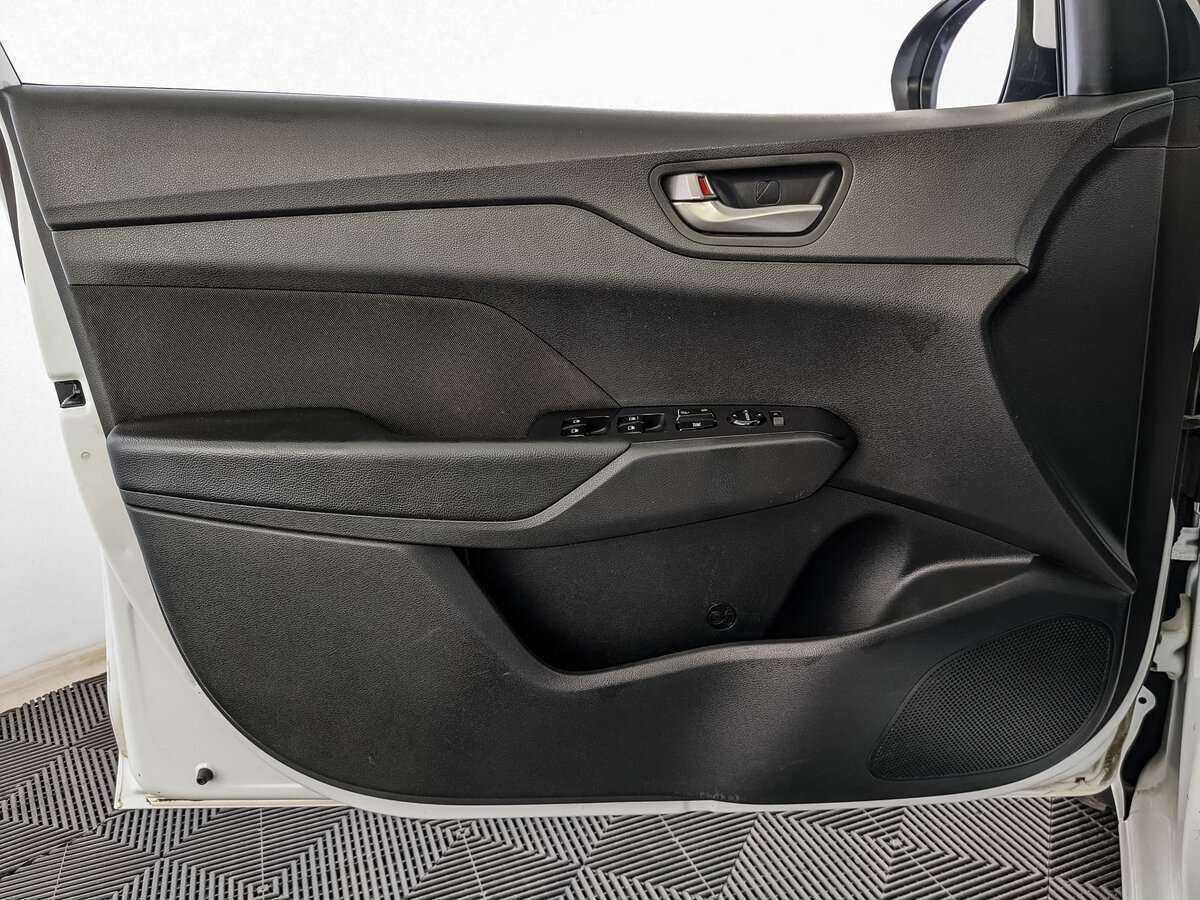 Hyundai Solaris б/у, 2019, Автоматическая. Фото: #14