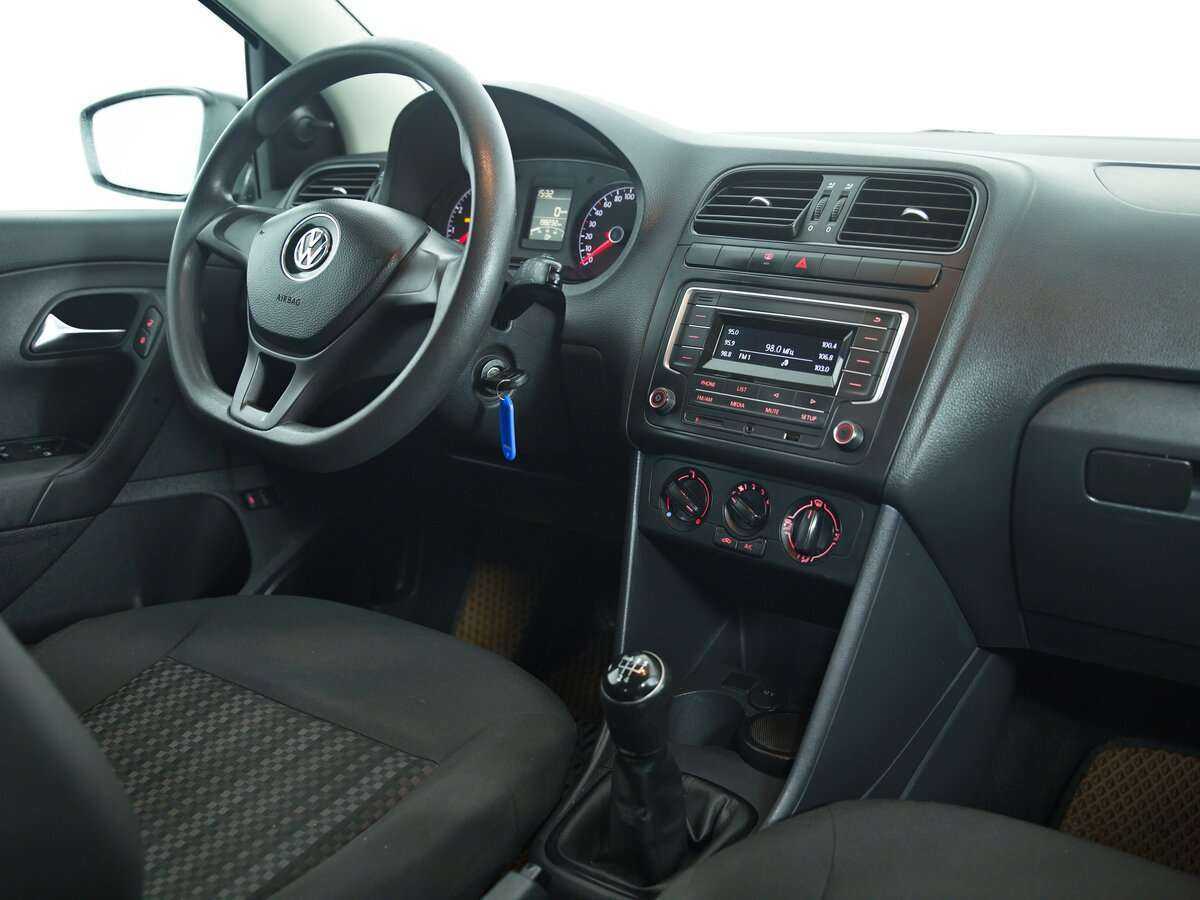 Volkswagen Polo б/у, 2019, Механическая. Фото: #10