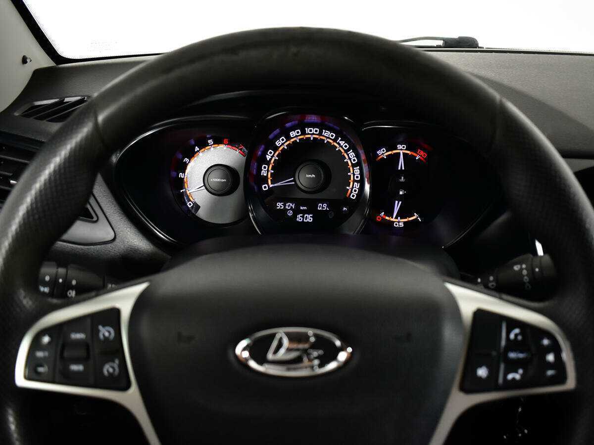 Lada (ВАЗ) Vesta б/у, 2019, Механическая. Фото: #10