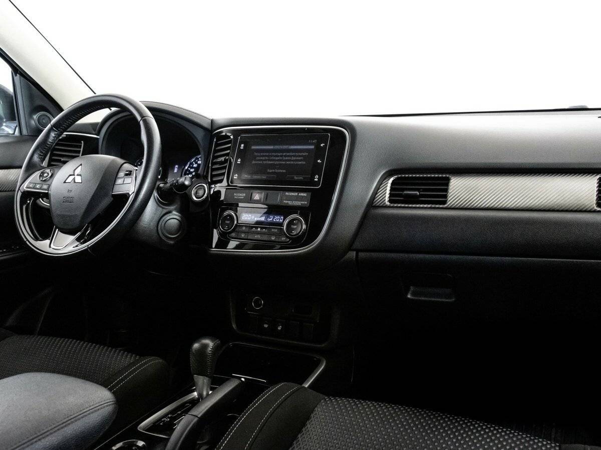 Mitsubishi Outlander б/у, 2018, Вариатор. Фото: #8