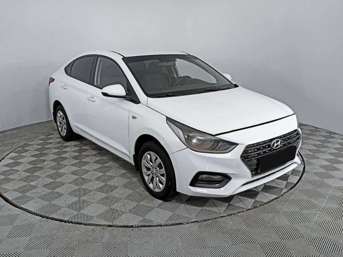 Hyundai Solaris б/у, 2017, Механическая. Фото: #2