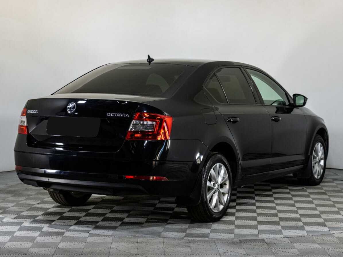 Skoda Octavia б/у, 2018, Механическая. Фото: #4