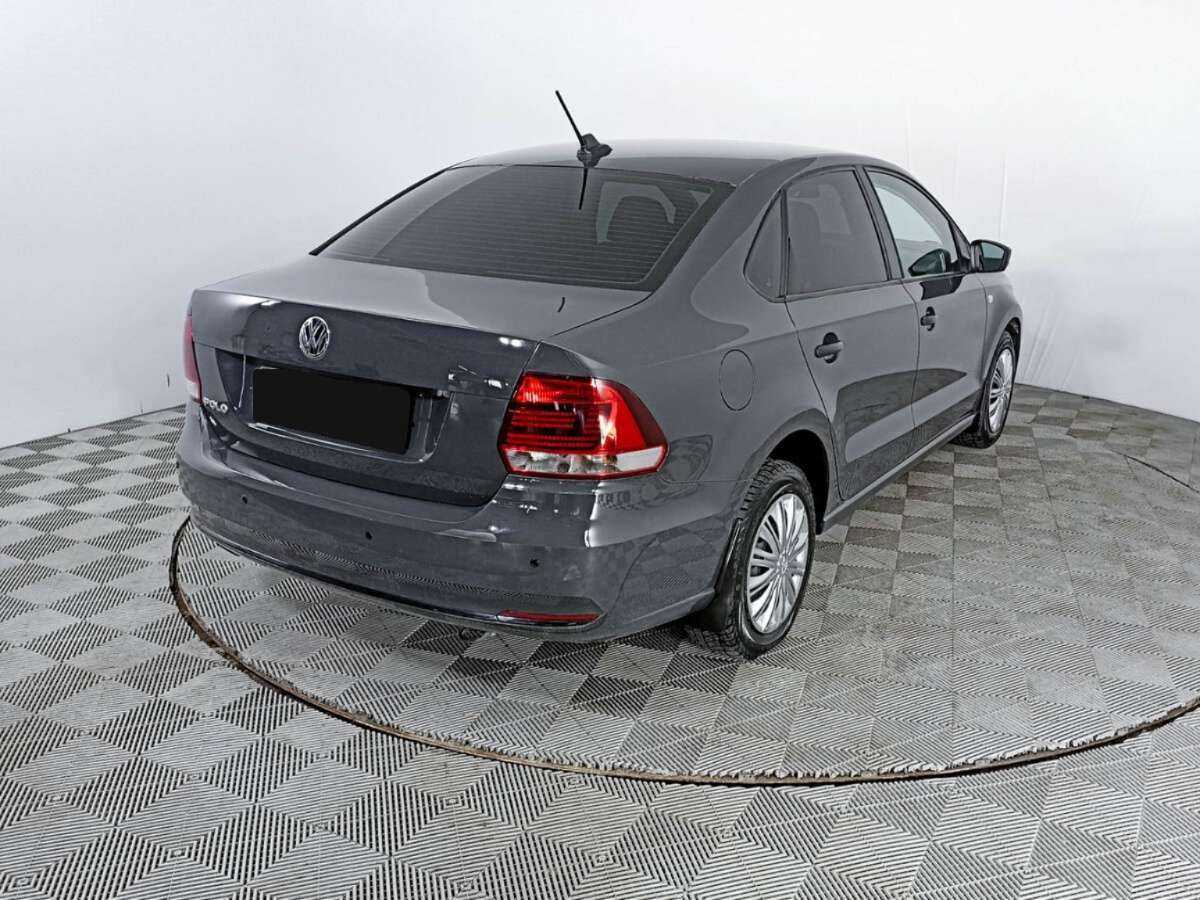 Volkswagen Polo б/у, 2017, Автоматическая. Фото: #4