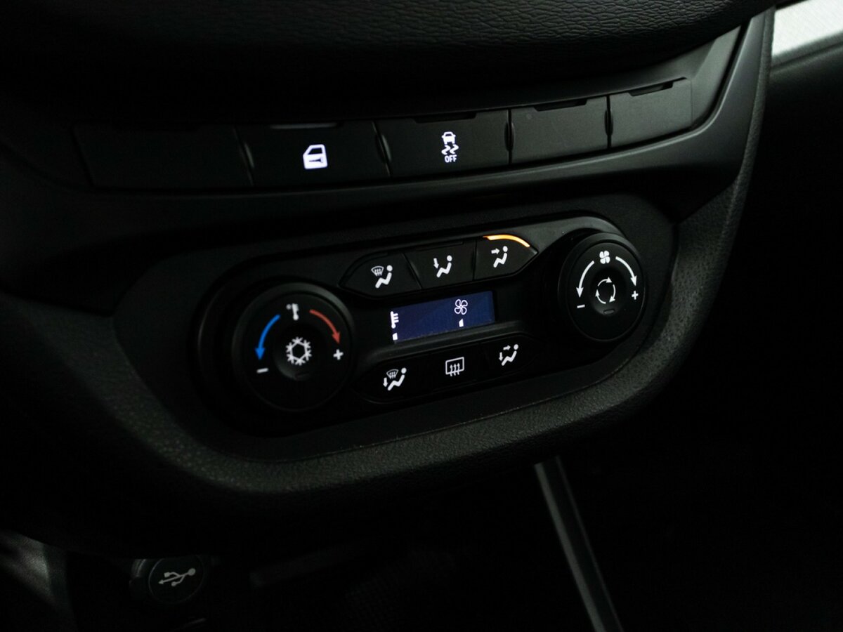 Lada (ВАЗ) Vesta б/у, 2020, Механическая. Фото: #14