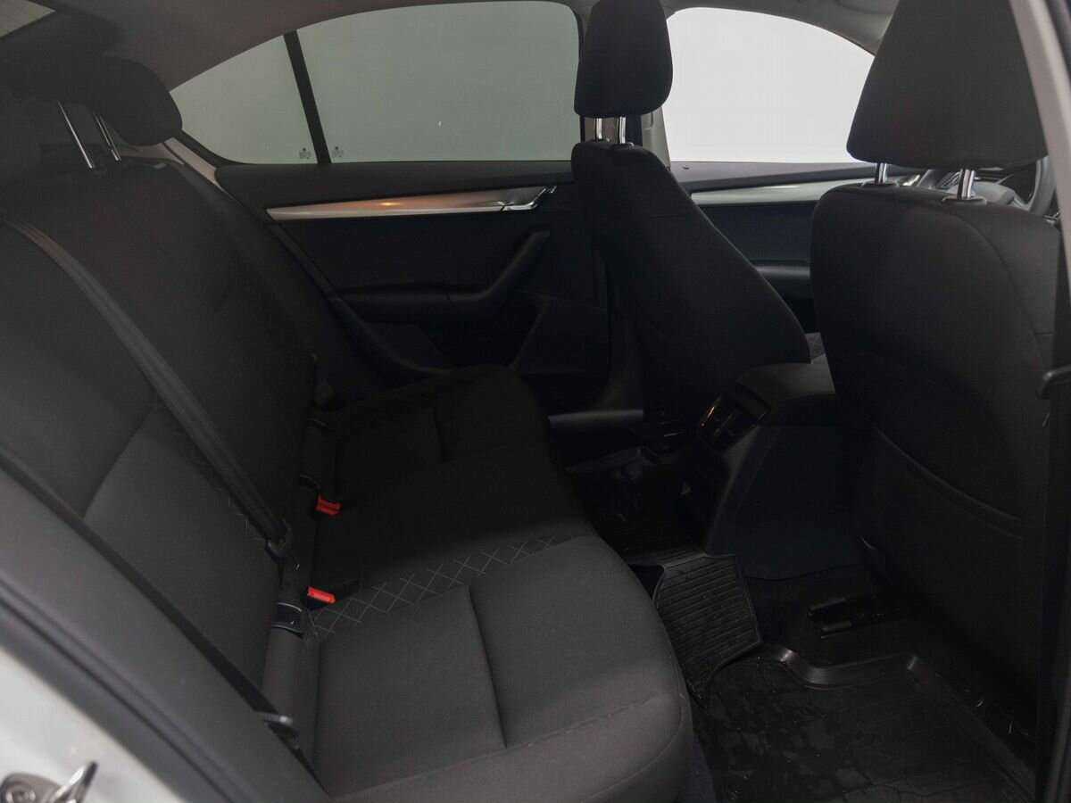Skoda Octavia б/у, 2019, Механическая. Фото: #9