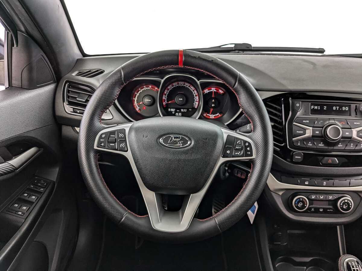 Lada (ВАЗ) Vesta б/у, 2019, Механическая. Фото: #17