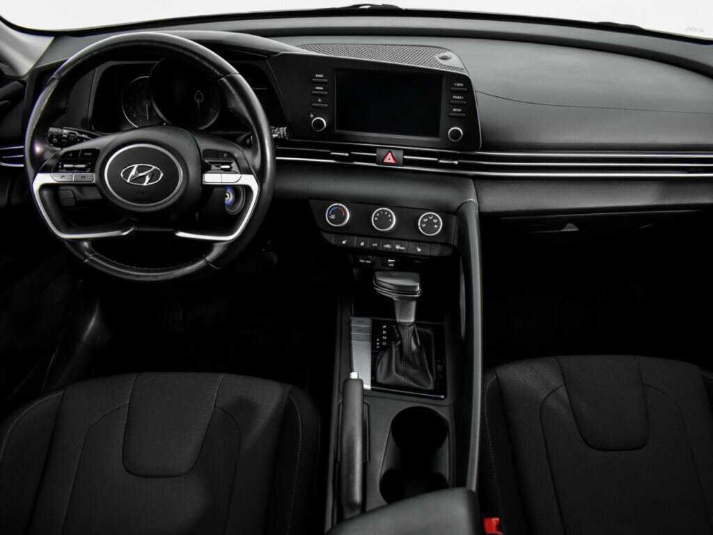 Hyundai Elantra б/у, 2021, Автоматическая. Фото: #9