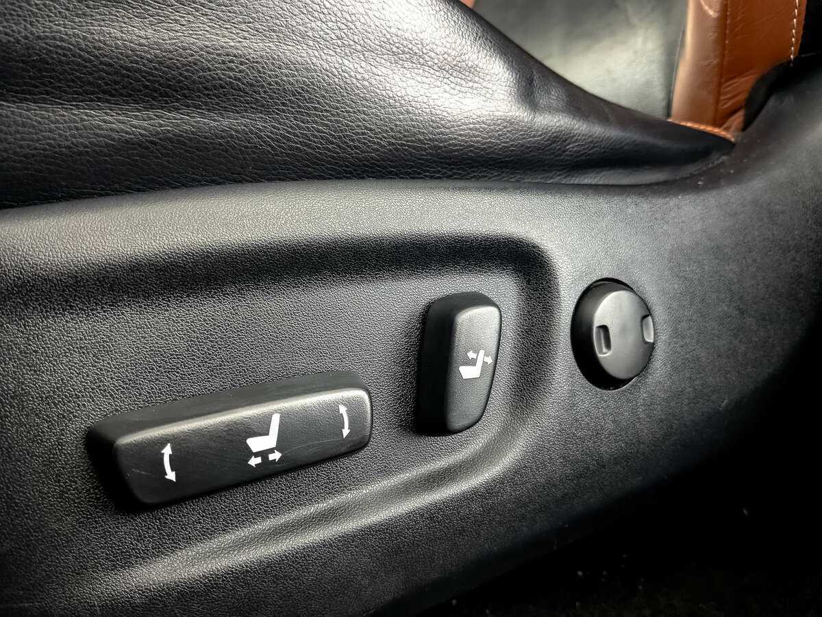 Toyota RAV4 б/у, 2013, Автоматическая. Фото: #21