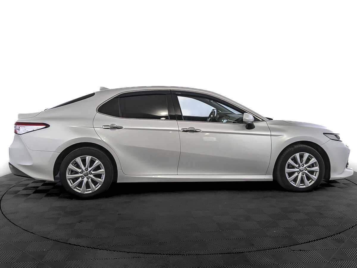 Toyota Camry б/у, 2021, Автоматическая. Фото: #3