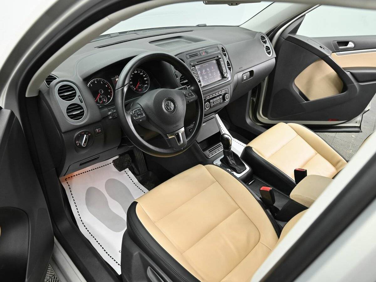 Volkswagen Tiguan б/у, 2012, Автоматическая. Фото: #7