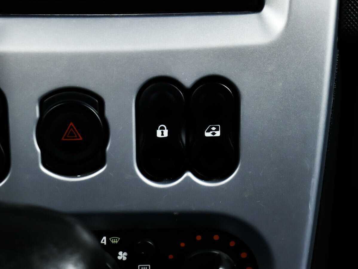 Renault Sandero б/у, 2013, Автоматическая. Фото: #13