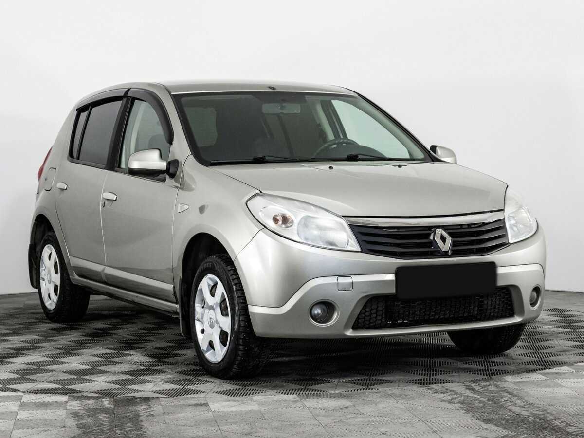Renault Sandero б/у, 2014, Механическая. Фото: #2