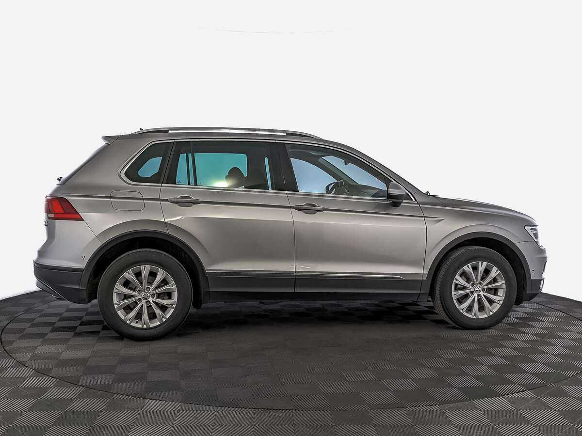 Volkswagen Tiguan б/у, 2017, Роботизированная. Фото: #3