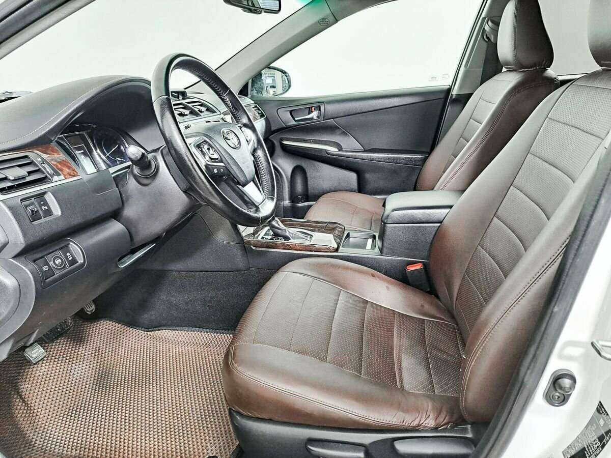 Toyota Camry б/у, 2016, Автоматическая. Фото: #11