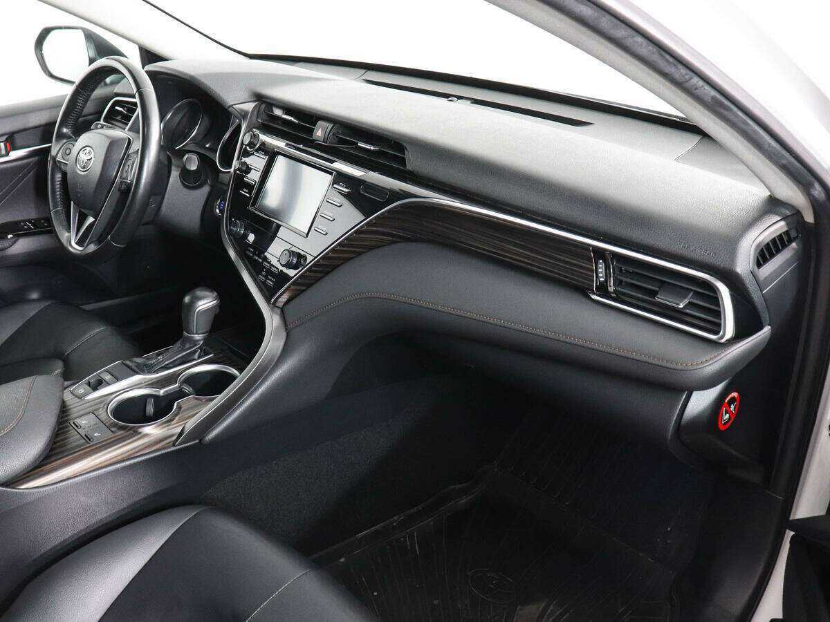 Toyota Camry б/у, 2019, Автоматическая. Фото: #8