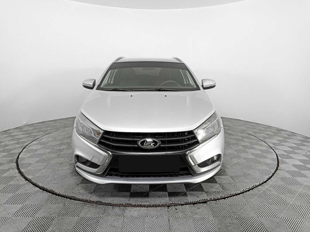 Lada (ВАЗ) Vesta б/у, 2019, Механическая. Фото: #1