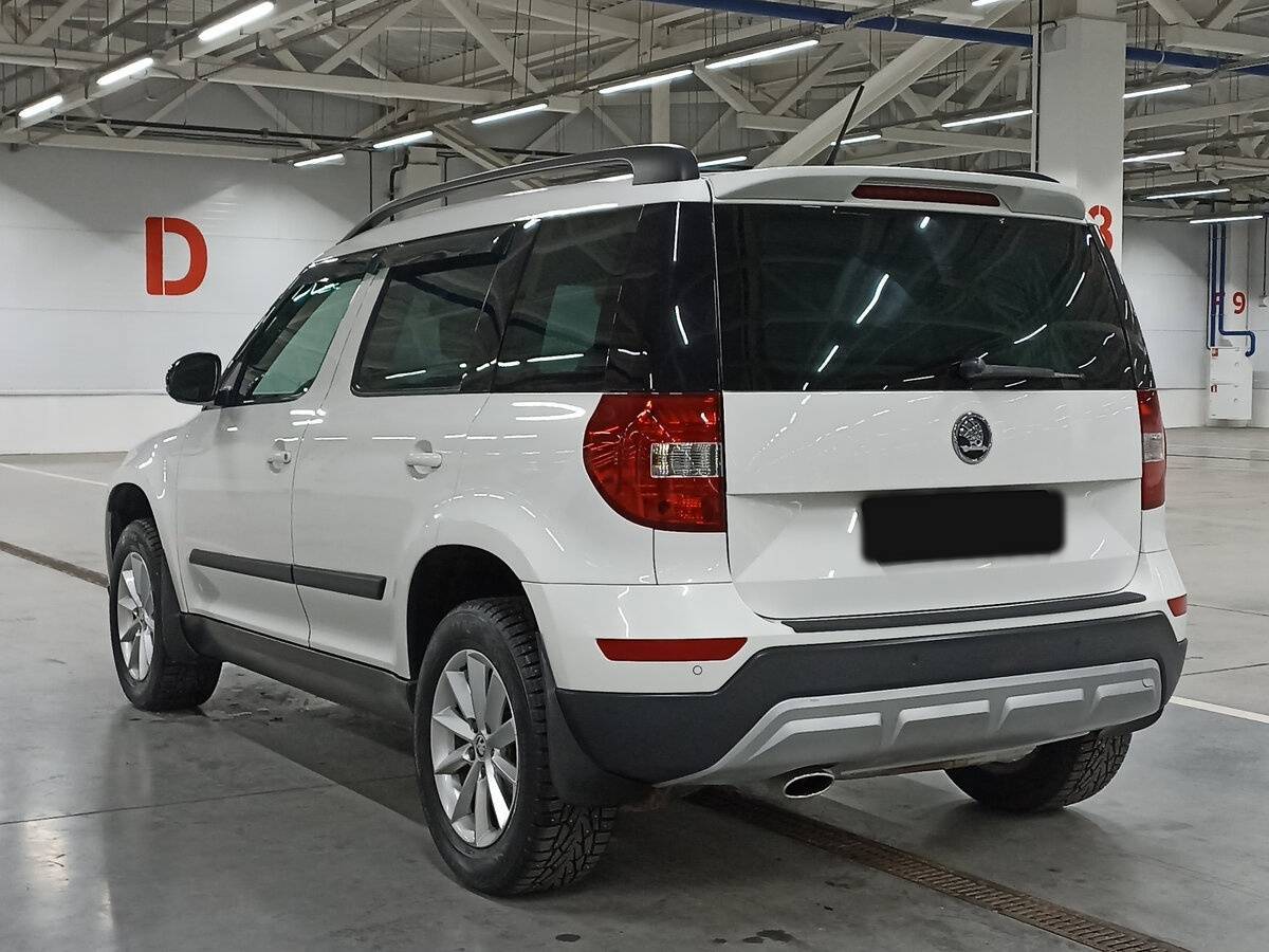 Skoda Yeti б/у, 2015, Механическая. Фото: #6
