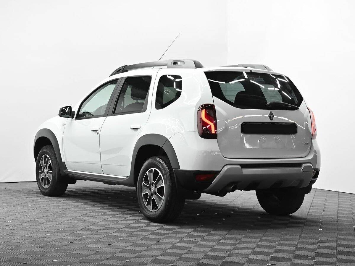 Renault Duster б/у, 2021, Механическая. Фото: #2