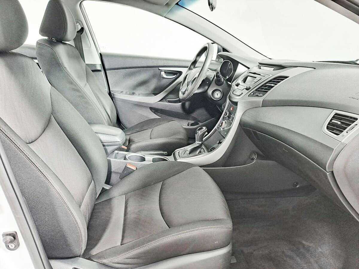 Hyundai Elantra б/у, 2015, Автоматическая. Фото: #8
