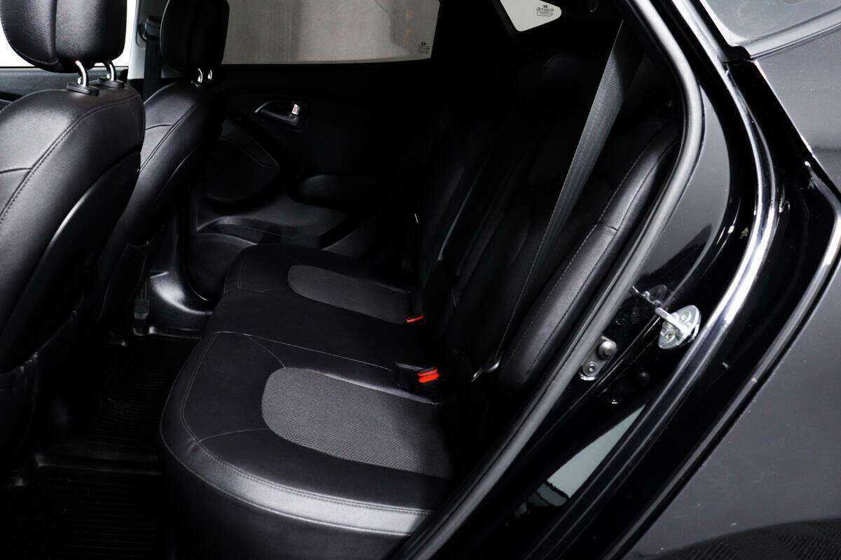 Hyundai ix35 б/у, 2013, Автоматическая. Фото: #11
