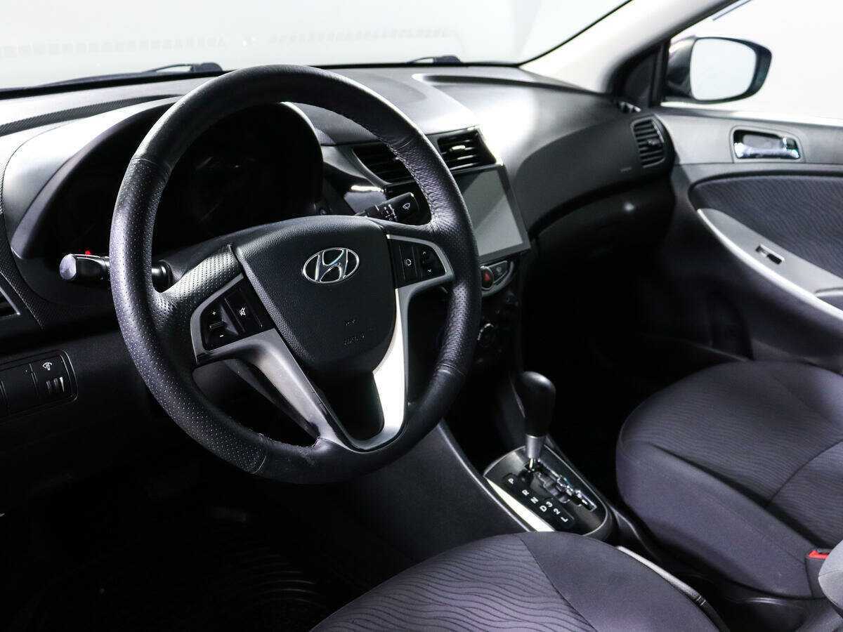 Hyundai Solaris б/у, 2012, Автоматическая. Фото: #13