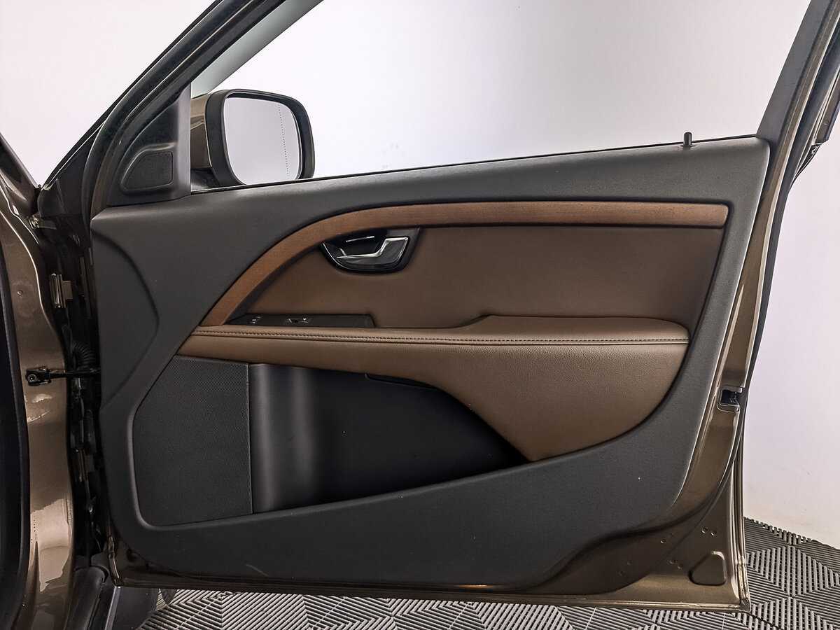 Volvo XC70 б/у, 2015, Автоматическая. Фото: #24