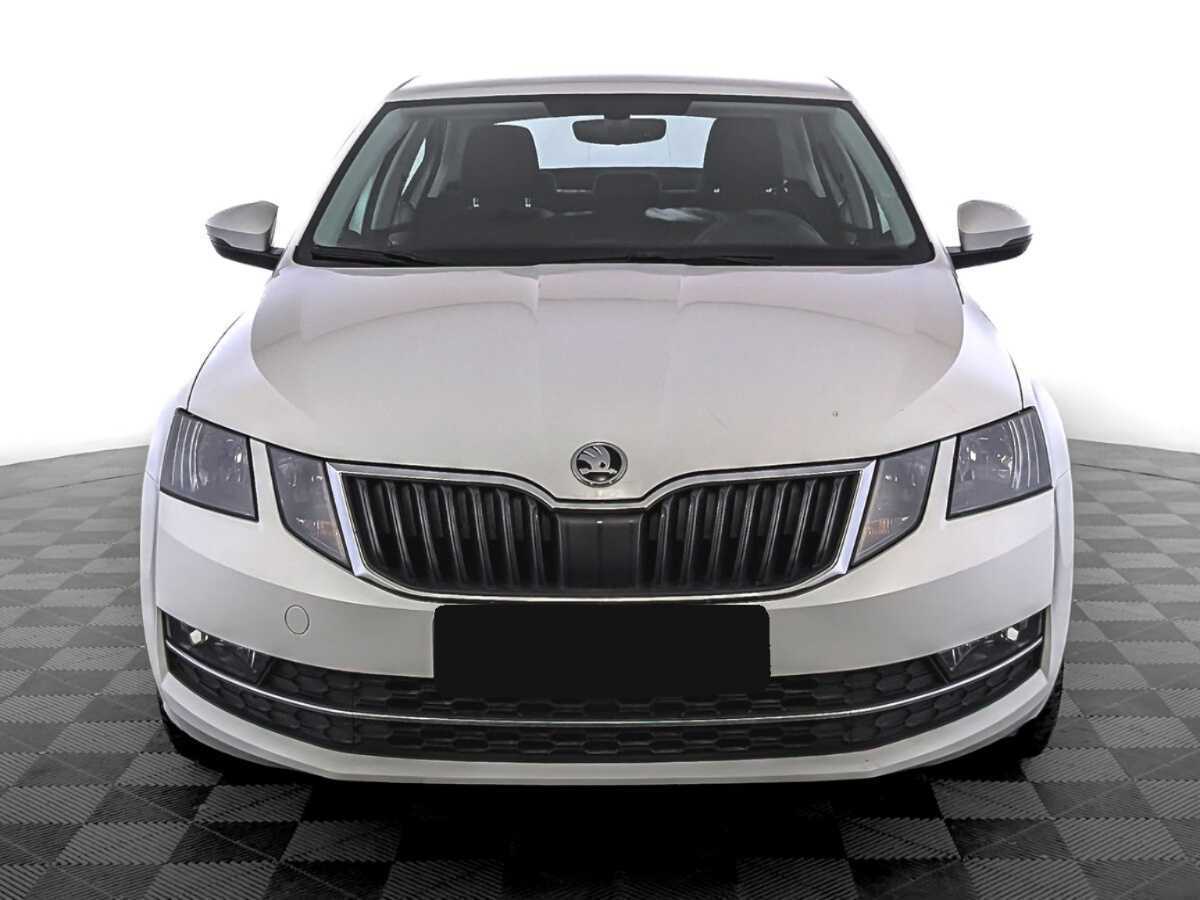 Skoda Octavia б/у, 2019, Механическая. Фото: #1