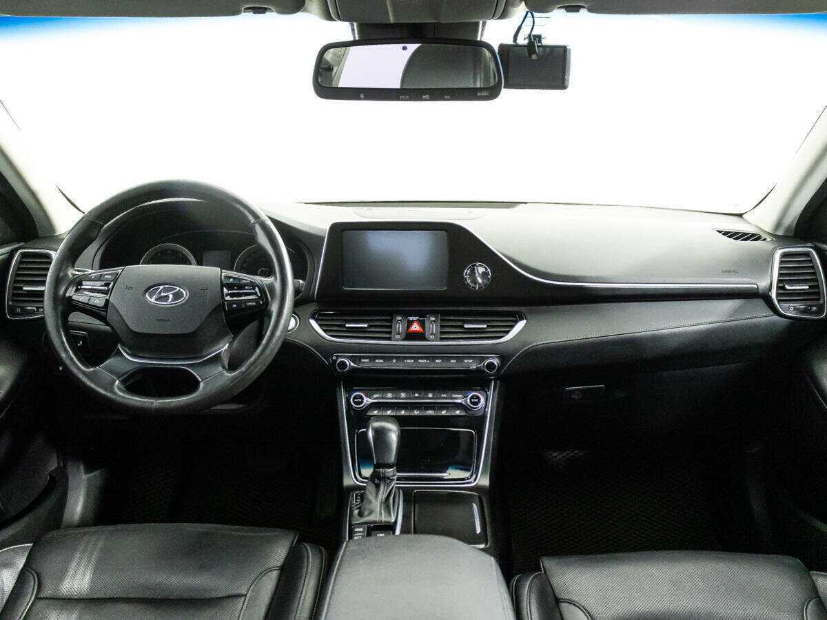 Hyundai Grandeur б/у, 2018, Автоматическая. Фото: #12