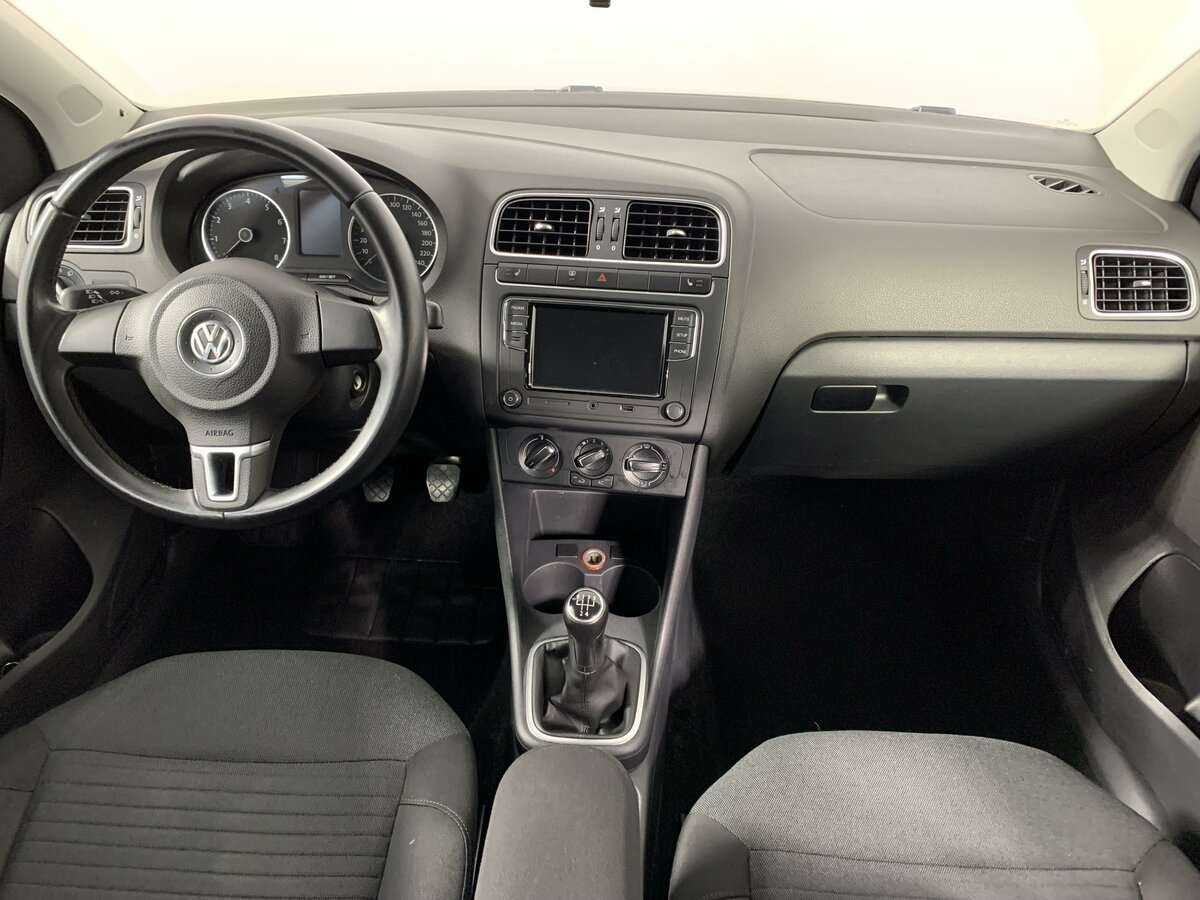 Volkswagen Polo б/у, 2012, Механическая. Фото: #11