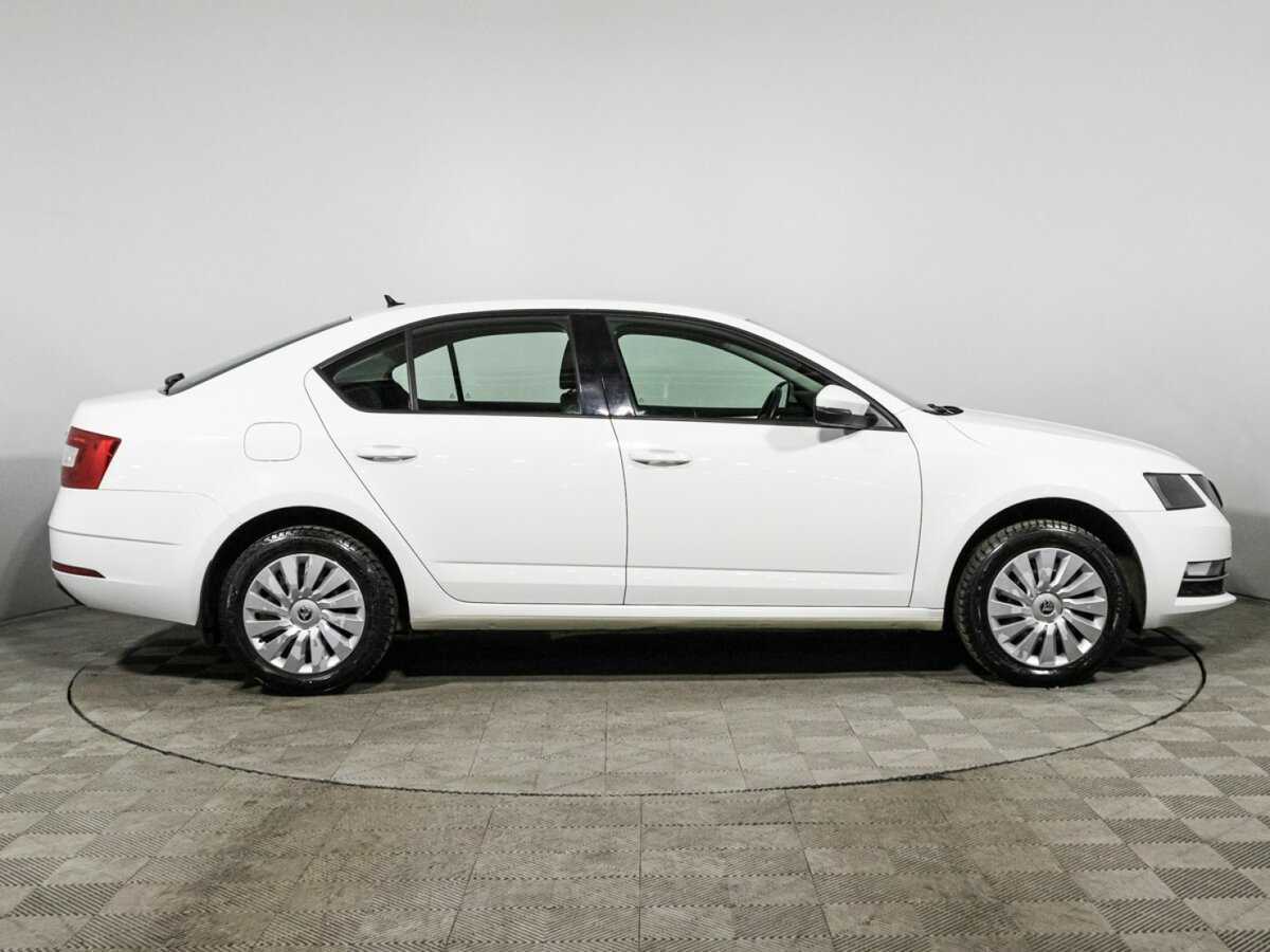 Skoda Octavia б/у, 2019, Автоматическая. Фото: #3